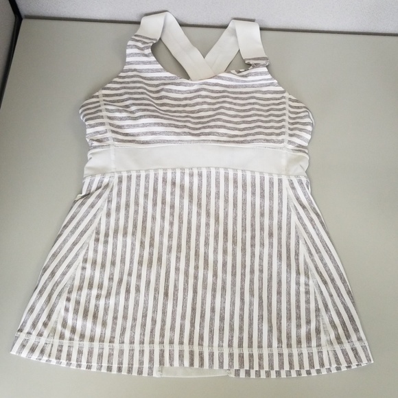 lululemon athletica Tops - Lululemon Swift Tank Size 6